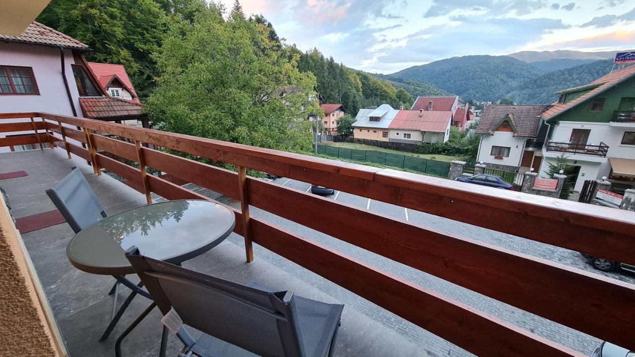 Zander Home Apartment Buşteni Exterior foto