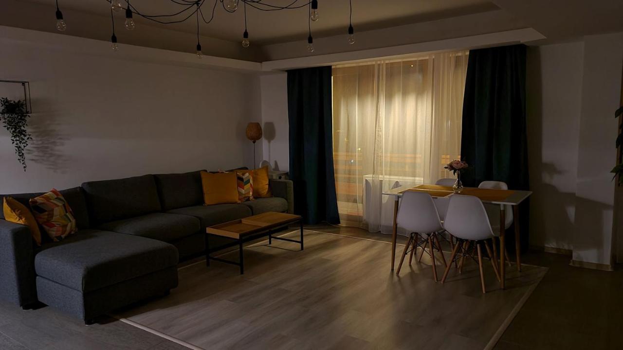 Zander Home Apartment Buşteni Exterior foto